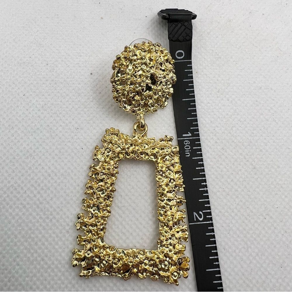 🍭4/$20 Gold and Rose Gold Tone Metallic Dramatic Post Earrings - Picture 7 of 7